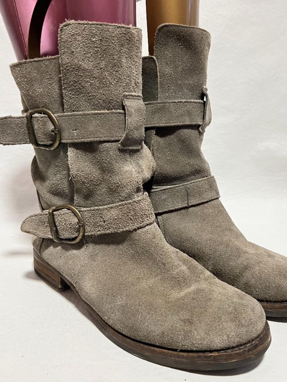 Fiorentini and Baker boots 713 Eternity beige suede two straps 36 US 6 womens